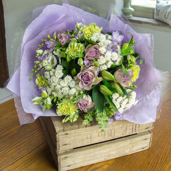 Laura - Lime And Lilac Bouquet